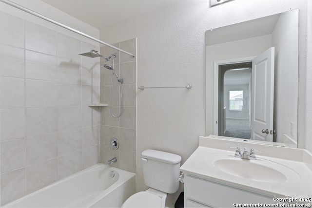 Listing photo id 23 for 13118 Whisper Bend