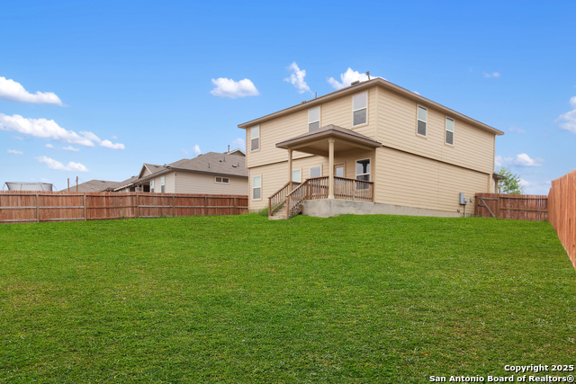 Listing photo id 25 for 13118 Whisper Bend