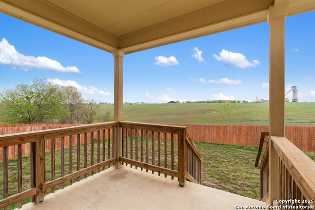 Listing photo id 26 for 13118 Whisper Bend