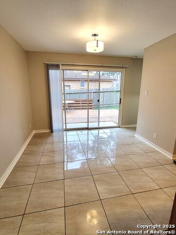Image 8 of 21 For 9211 Horse Heath