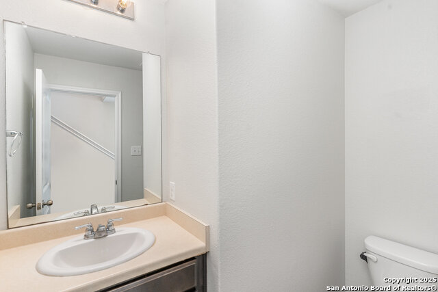 Image 11 of 27 For 8322 Hudson Holw
