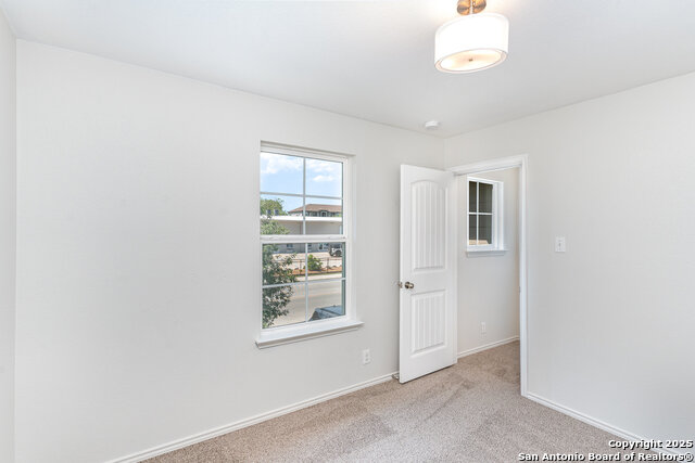 Image 23 of 27 For 8322 Hudson Holw
