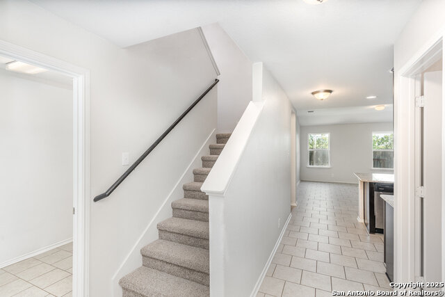 Image 3 of 27 For 8322 Hudson Holw
