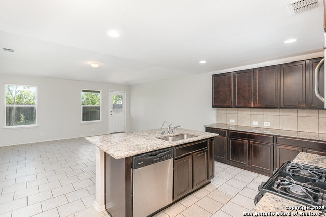 Image 8 of 27 For 8322 Hudson Holw