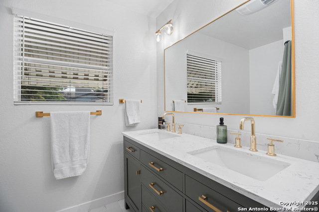 Image 18 of 30 For 2727 Belvoir