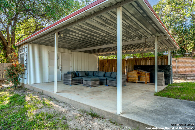 Image 27 of 30 For 2727 Belvoir