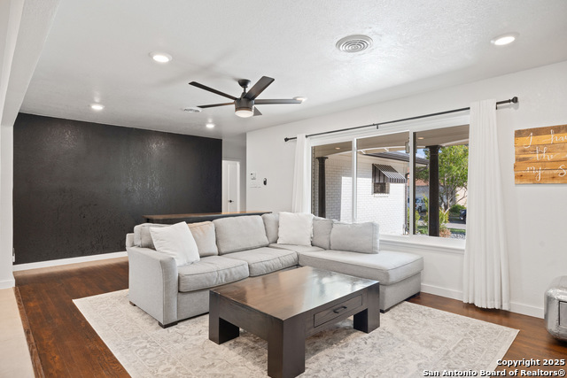 Image 8 of 30 For 2727 Belvoir