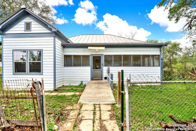 Image 16 of 26 For 4850 Fm 2676