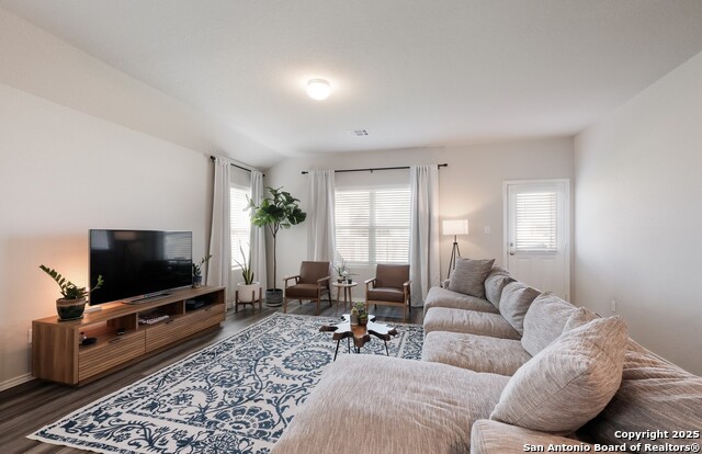 Image 11 of 27 For 8156 Dublin  