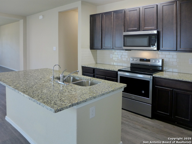 Image 6 of 18 For 10807 Fox Trot Way