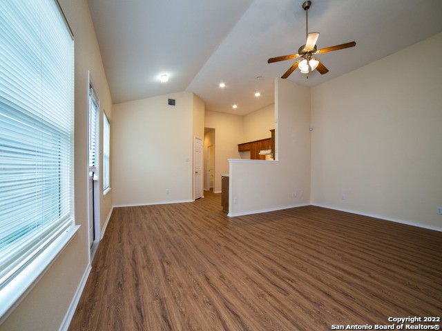Image 5 of 19 For 5714 Golf Heights  1