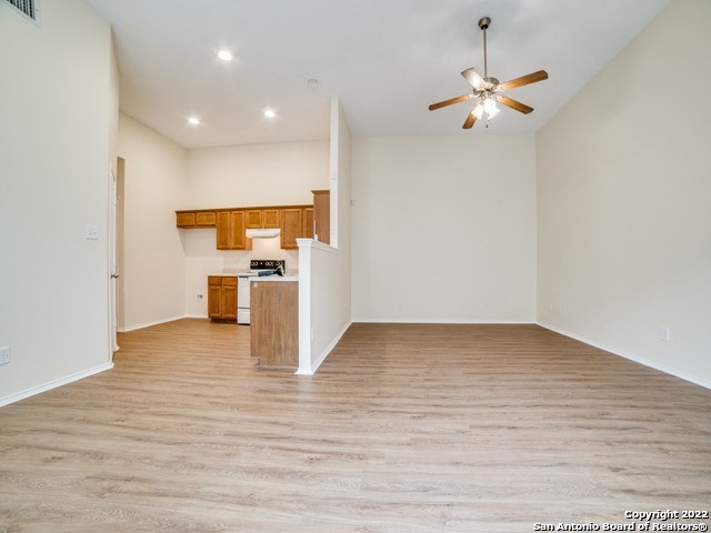 Image 7 of 19 For 5714 Golf Heights  1