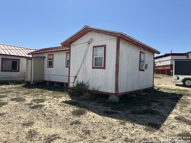 Listing photo id 26 for 2427 Fm 462