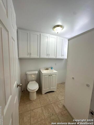 Listing photo id 27 for 2427 Fm 462
