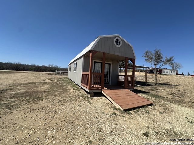 Listing photo id 37 for 2427 Fm 462