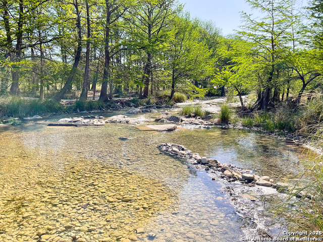 Listing photo id 21 for 1381 County Road 348