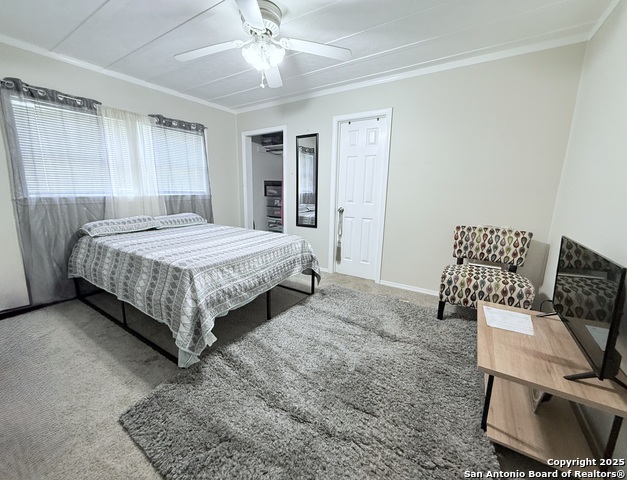 Listing photo id 9 for 11943 Manzanita