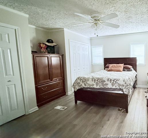 Listing photo id 11 for 11943 Manzanita