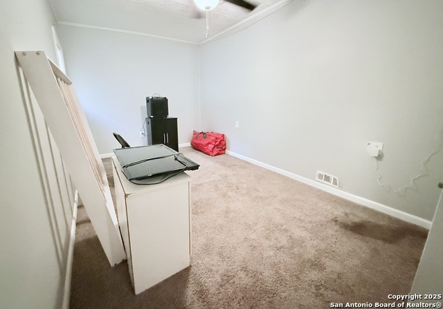 Listing photo id 16 for 11943 Manzanita