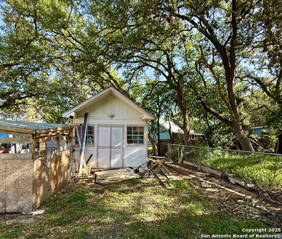 Listing photo id 19 for 11943 Manzanita