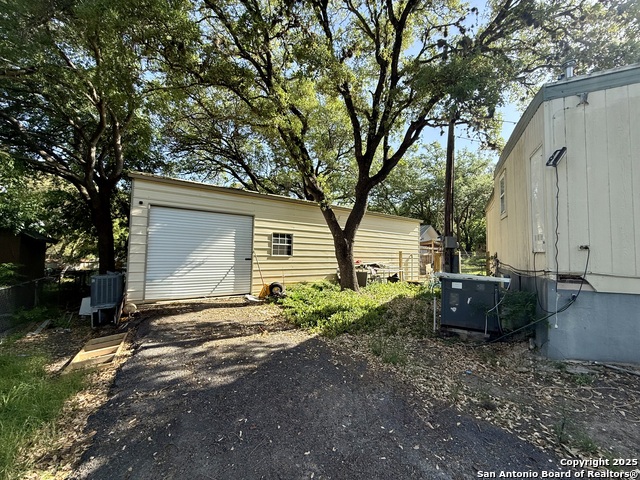 Listing photo id 21 for 11943 Manzanita