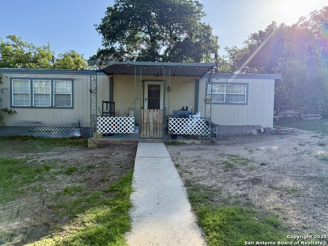 Listing photo id 3 for 11943 Manzanita