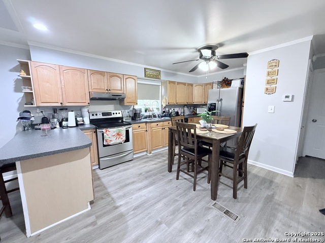 Listing photo id 7 for 11943 Manzanita