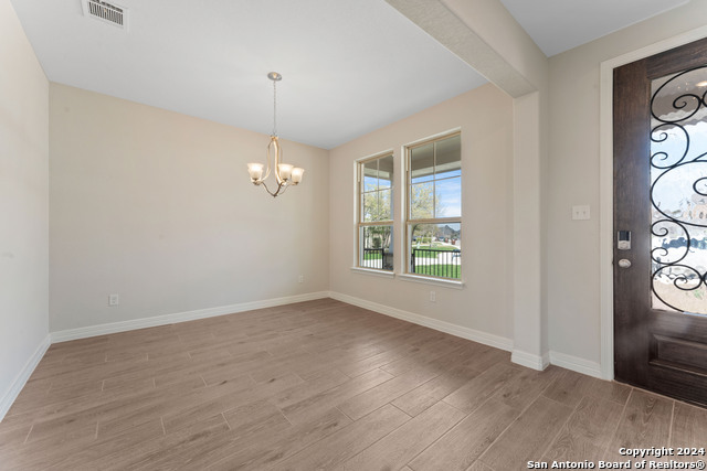 Image 5 of 15 For 423 Montessa Park