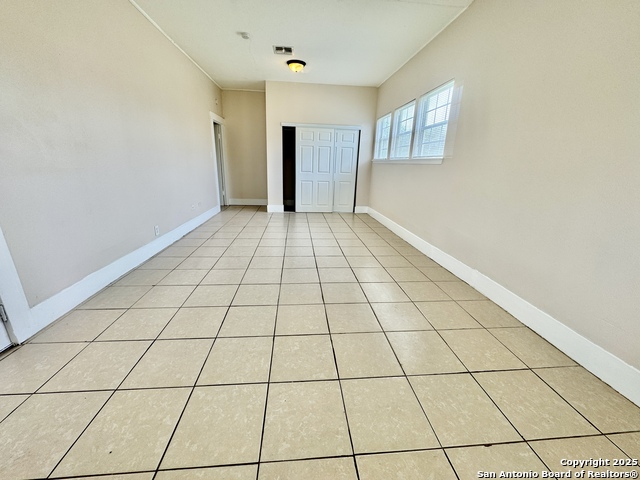 Listing photo id 5 for Address Not Provided