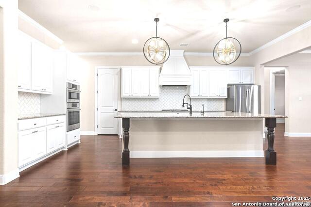 Image 17 of 42 For 17702 Horseman Rd