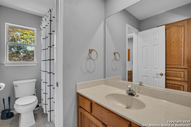 Image 12 of 35 For 8114 Pimlico Ln
