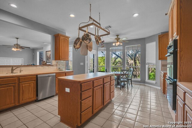 Image 26 of 35 For 8114 Pimlico Ln