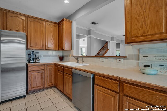Image 28 of 35 For 8114 Pimlico Ln