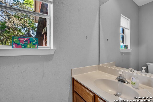 Image 5 of 35 For 8114 Pimlico Ln
