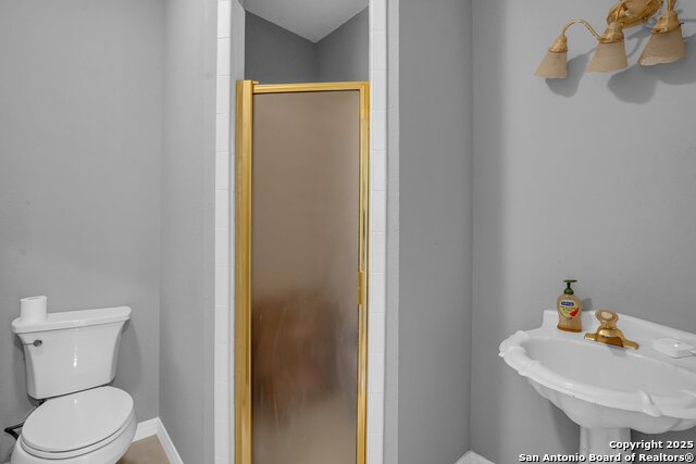 Image 7 of 35 For 8114 Pimlico Ln