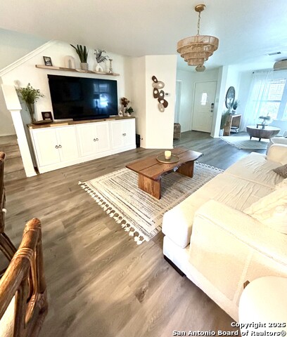 Image 4 of 16 For 426 Hampton Cove