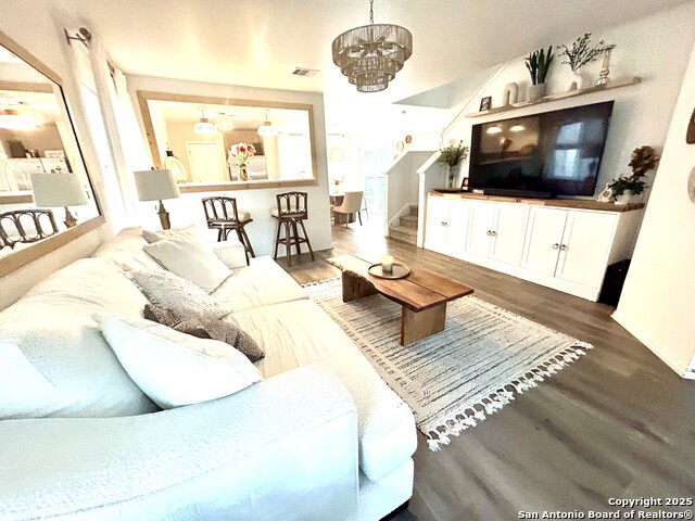 Image 7 of 16 For 426 Hampton Cove