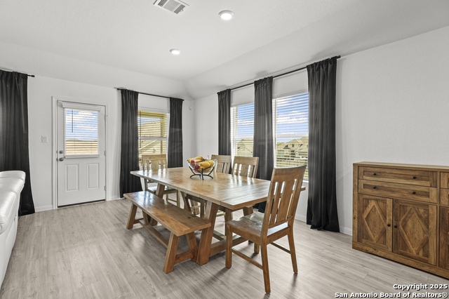 Image 15 of 52 For 31762 Nimbus Dr