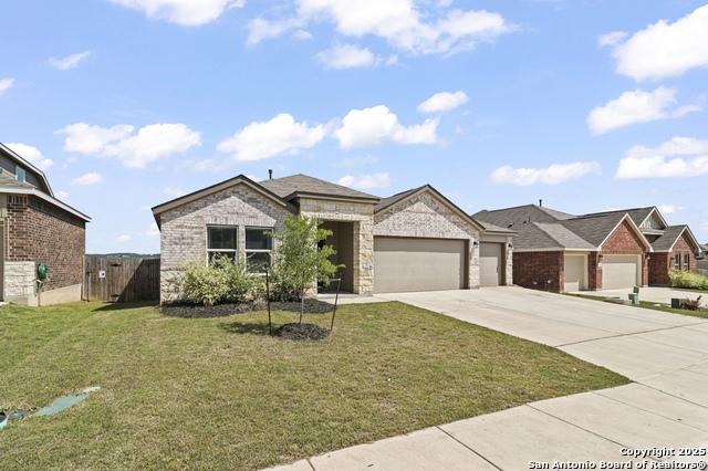 Image 3 of 52 For 31762 Nimbus Dr
