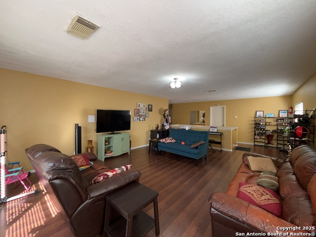 Image 18 of 44 For 9430 Wildstone