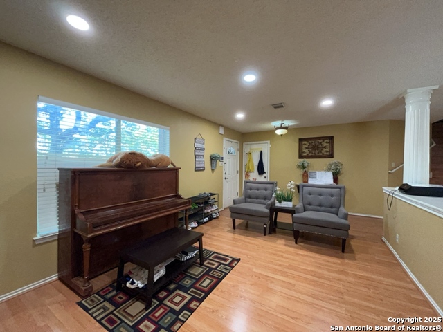 Image 2 of 44 For 9430 Wildstone