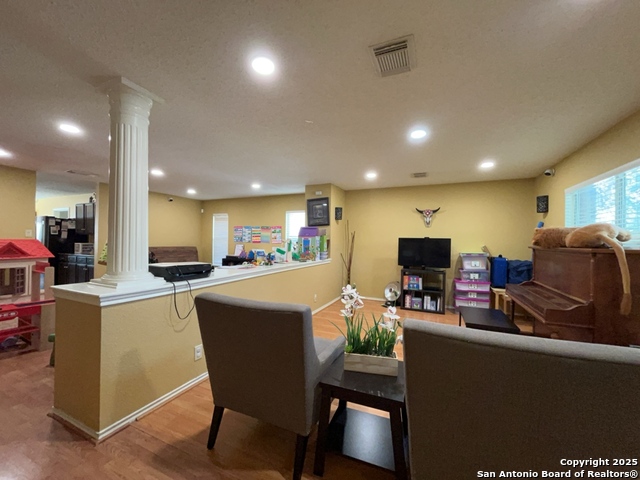 Image 4 of 44 For 9430 Wildstone