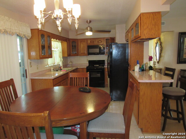 Image 9 of 24 For 723 Blakeley