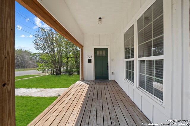 Image 2 of 41 For 725 Westfall Ave