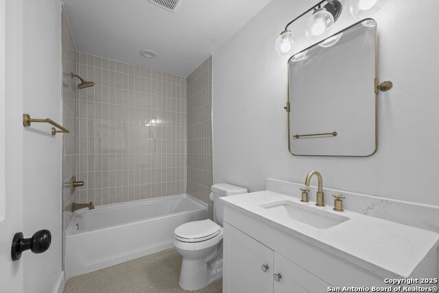 Image 24 of 41 For 725 Westfall Ave