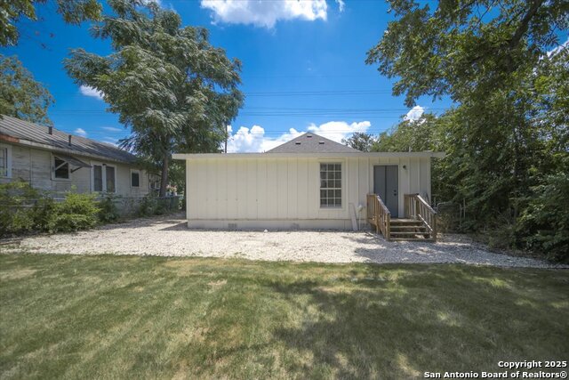 Image 34 of 41 For 725 Westfall Ave