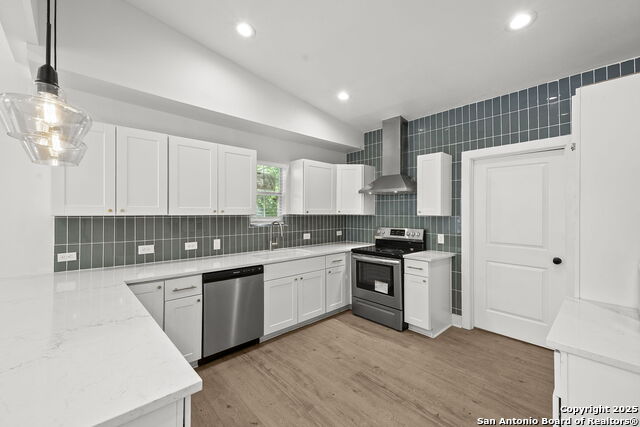 Image 4 of 41 For 725 Westfall Ave