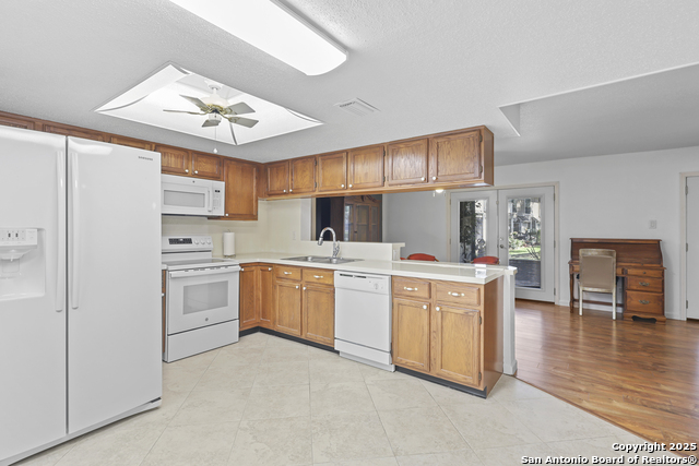 Listing photo id 11 for 14911 Wunderlich  1407