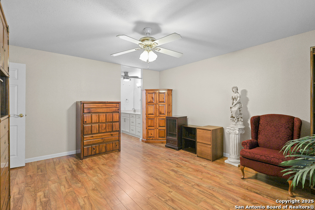 Listing photo id 13 for 14911 Wunderlich  1407