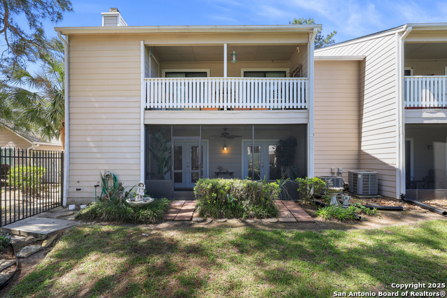 Listing photo id 2 for 14911 Wunderlich  1407